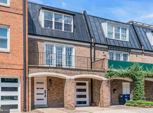 609 6th Pl SW, Washington, DC 20024