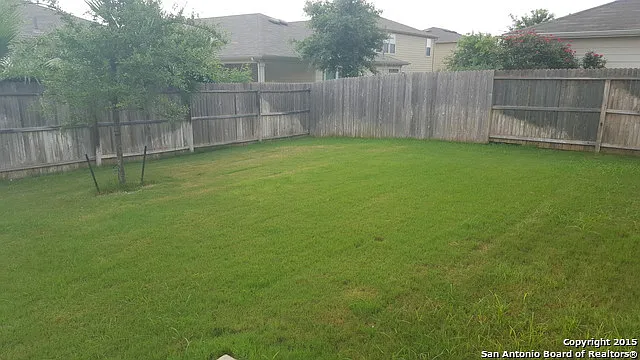 1332 Wagon Wheel — Photo 14