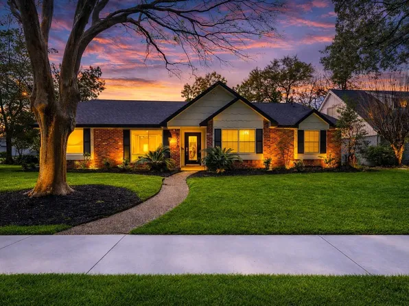 5923 Rutherglenn Dr, Houston, TX 77096