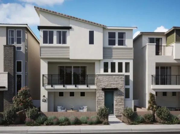 308 Triangular Rd, San Marcos, CA 92078