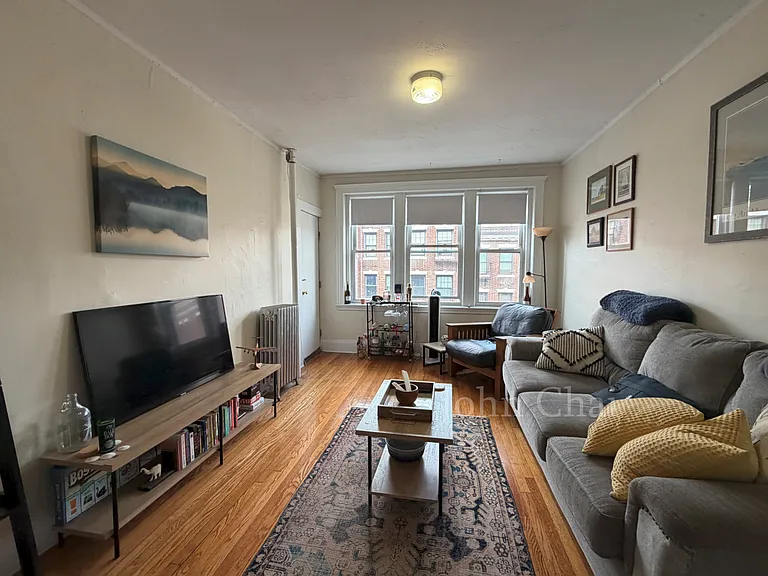 127 Sutherland Rd #K — Photo 3