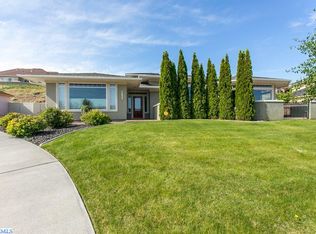 1677 Meadow Hills Dr, Richland, WA 99352
