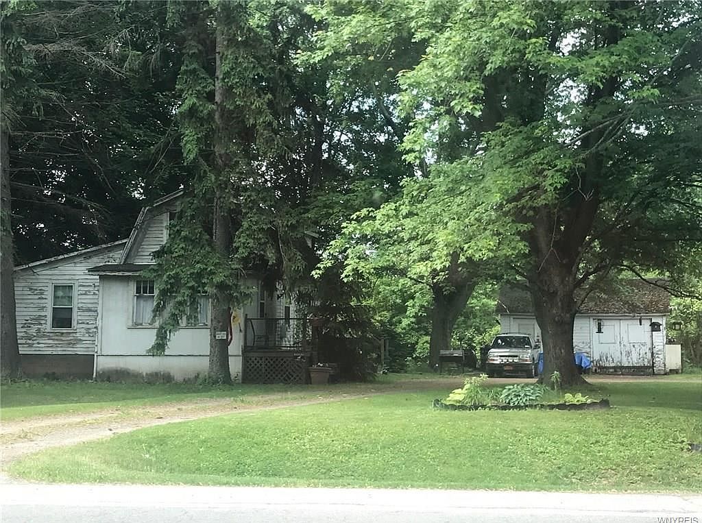 6816 Akron Rd, Lockport, NY 14094 Zillow