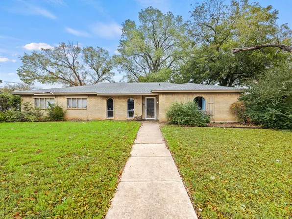 1428 Hurstview Dr, Hurst, TX 76053