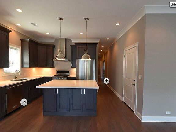 3rd image of 871 W Lill Ave #3L