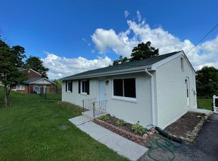 4825 Desi Rd NW, Roanoke, VA 24017