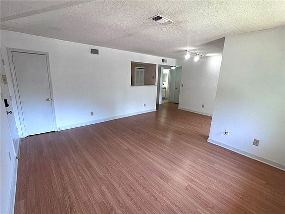 2nd image of 1407 Wingate Way