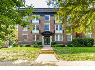 6102 Washington Blvd APT 301, Saint Louis, MO 63112