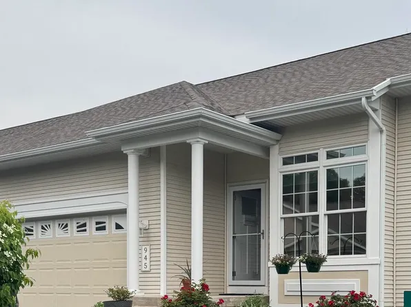 945 Kensington NW #122, Grand Rapids, MI 49534