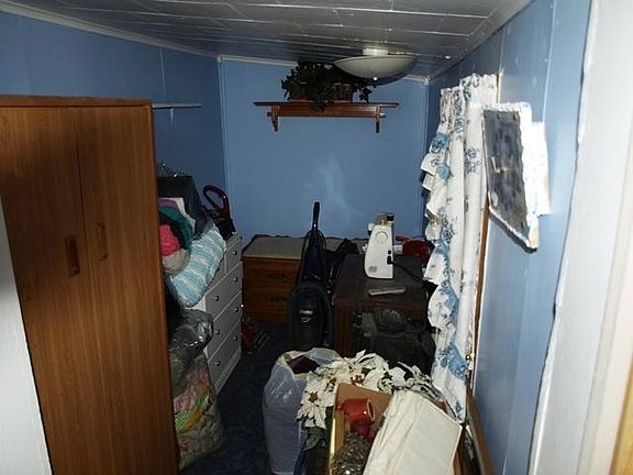 3rd image of 107 N Austin Ave