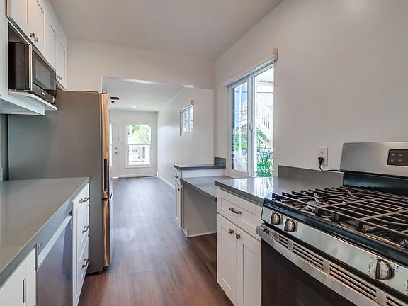 5th image of 6035 La Jolla Hermosa Ave