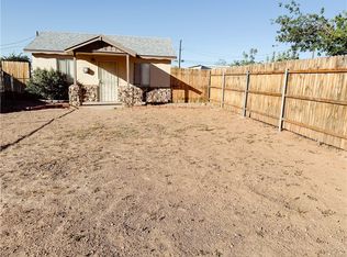 3585 E Bluebird Ln, Kingman, AZ 86409