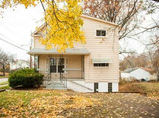 1223 Delos St, Akron, OH 44306