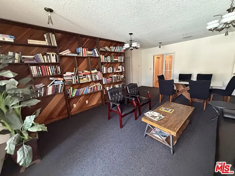 14315 Riverside Dr #210 — Photo 14
