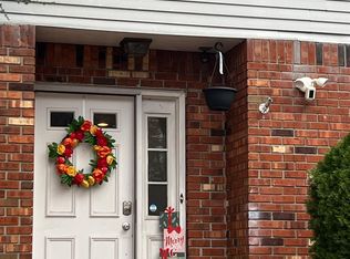 42 Townsend Dr, Old Bridge, NJ 08857