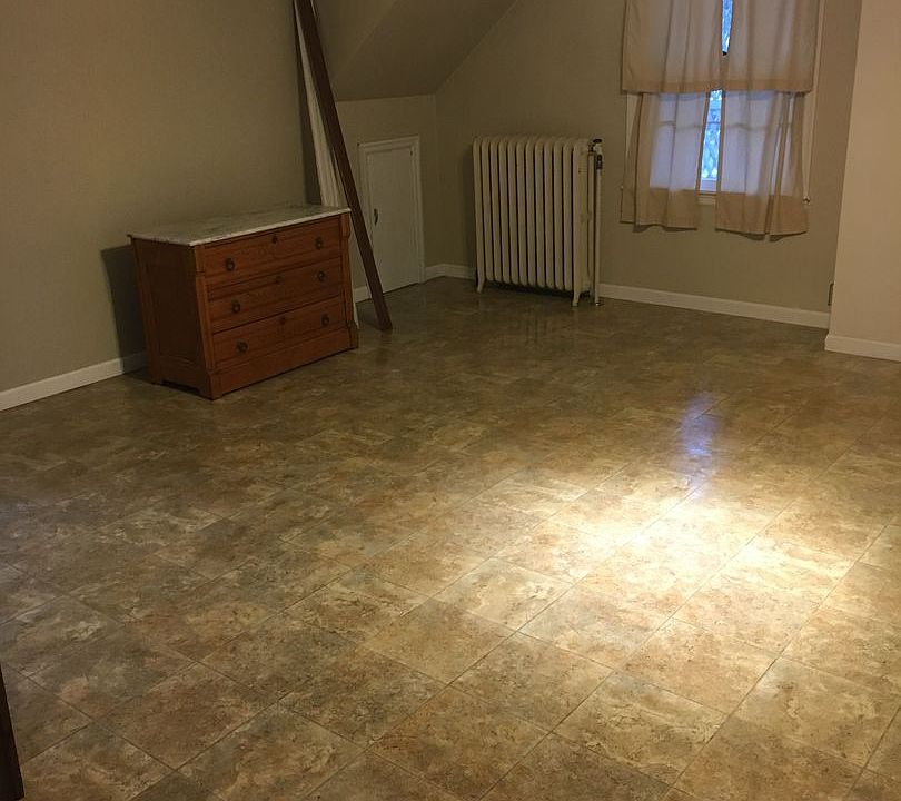 1st image of 403 W Ave N #0