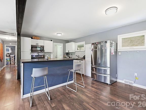 5th image of 2034 Pisgah Dr