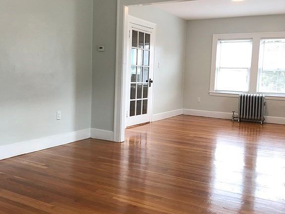5th image of 143 Farrington St