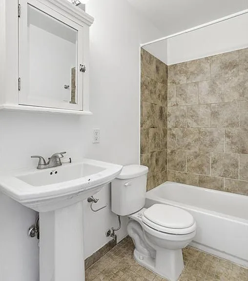 2740 Pleasant Ave — Photo 21