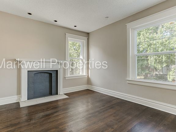 2nd image of 1712 1/2 Central Ave