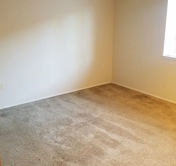 154-Sandy Dr Apts — Photo 18