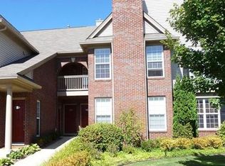 28376 Carlton Way Dr #1, Novi, MI 48377