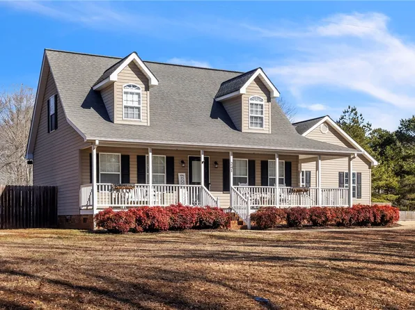 241 Garvin Rd, Liberty, SC 29657