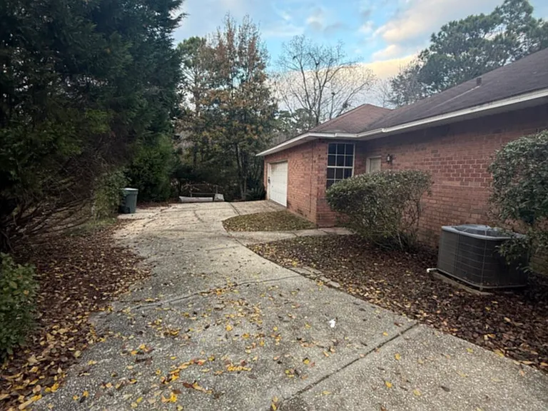 4571 Baybrook Dr — Photo 12