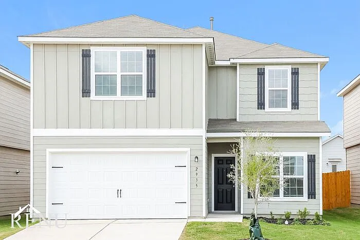 5 bed, 2.5 bath, 2543 sqft, $2,255 — Photo 1