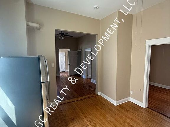 4th image of 1702 N Campbell Ave APT 2R
