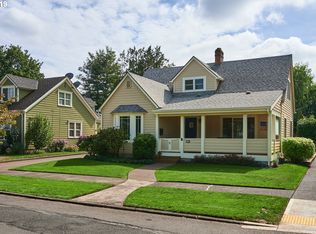 410 NE 12th St, McMinnville, OR