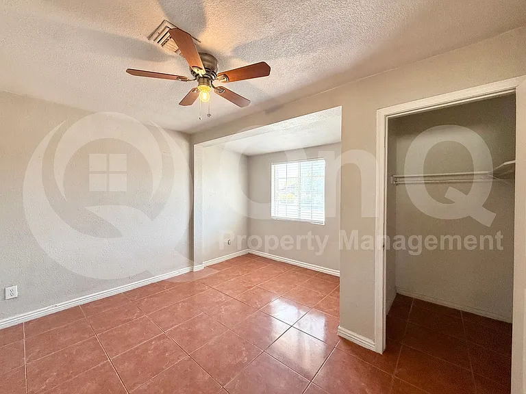 4009 N 48th Ave — Photo 23