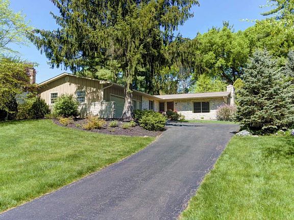 2nd image of 4153 Oxford Dr