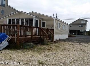 14 Carroll Ave, Tuckerton, NJ 08087