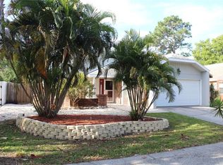 787 Merlins Ct, Tarpon Springs, FL 34689