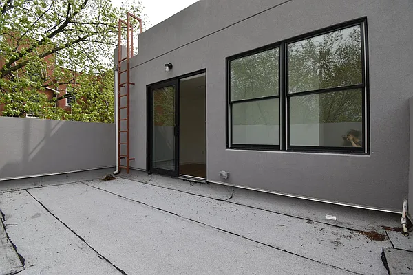 Rented by Bold New York | media 16