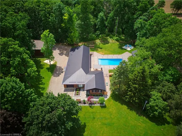 131 Maple Ave N, Brant, ON N0E 1A0