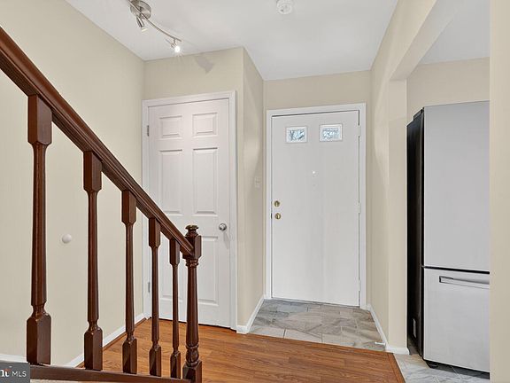 4th image of 6427 Old Scotts Ct
