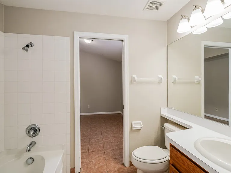 19417 Otters Wick Way — Photo 11