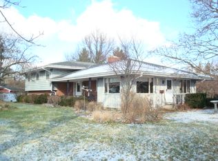38W640 W Highland Ave, Elgin, IL 60124