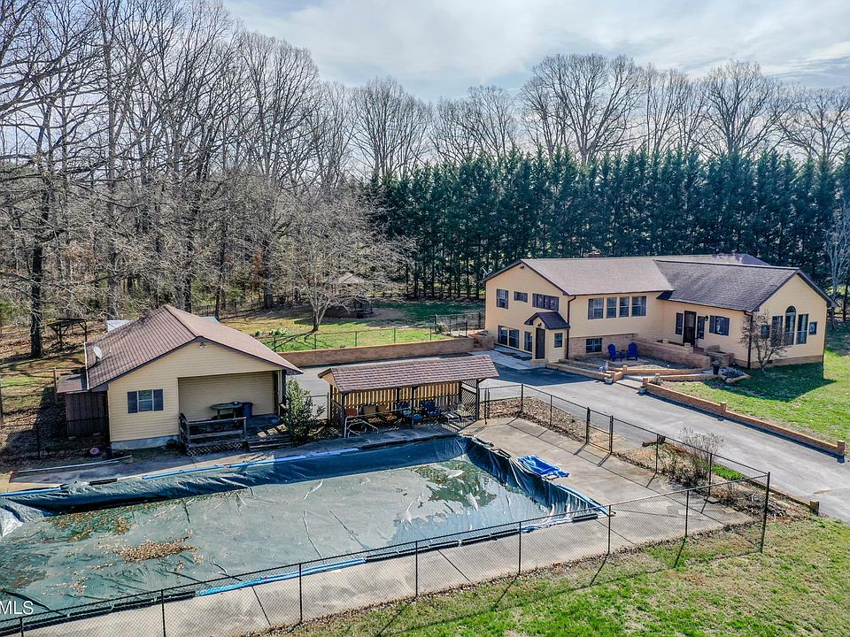 1st image of 1335 Woodside Park Dr