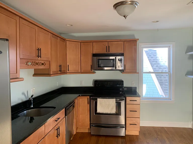 18 Pearson Ave #3 — Photo 8