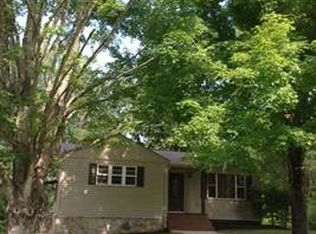 250 N Hills Dr, Crossville, TN 38555