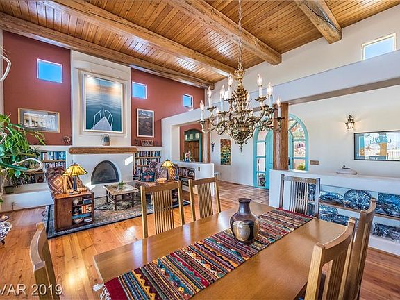 5th image of 835 Temple Rock Ct