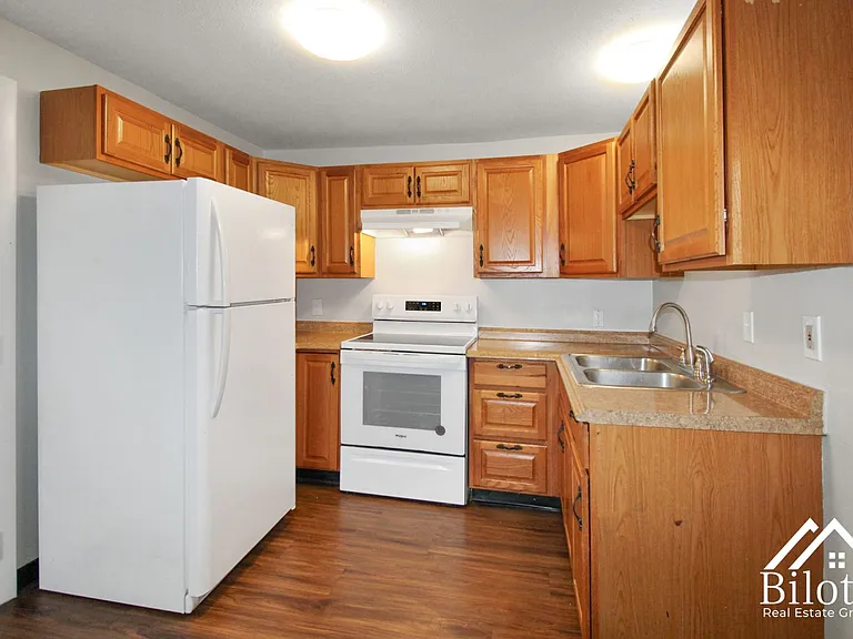 859 Pine Street — Photo 29