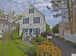 24 Brook St, Sayville, NY 11782