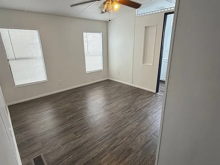 54 Sunset Cir — Photo 7