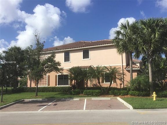 2nd image of 112 W Riverwalk Cir W #112