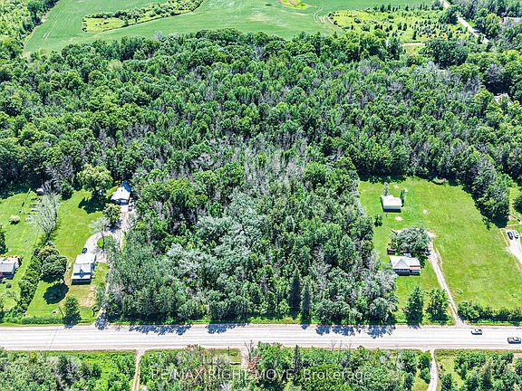 3rd image of 1197 Upper Big Chute Rd