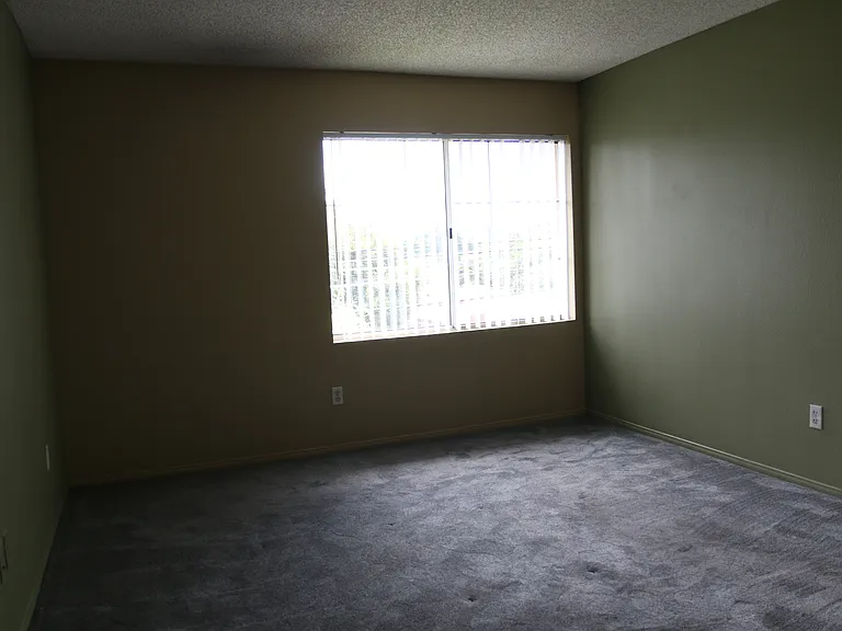 Saticoy Residences — Photo 11